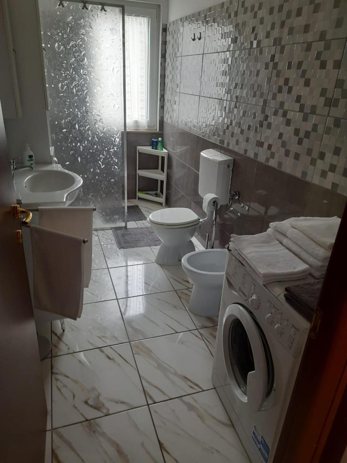 מונפלקונה Villa Azzurra מראה חיצוני תמונה