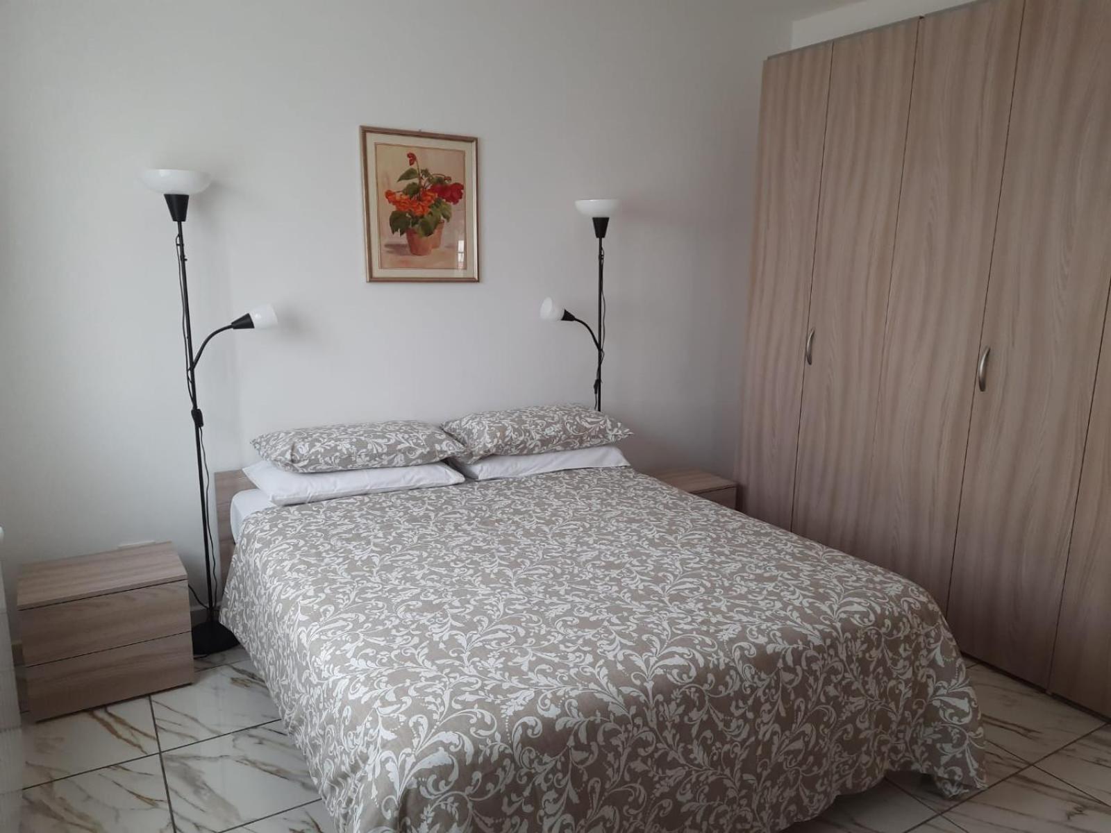 מונפלקונה Villa Azzurra מראה חיצוני תמונה